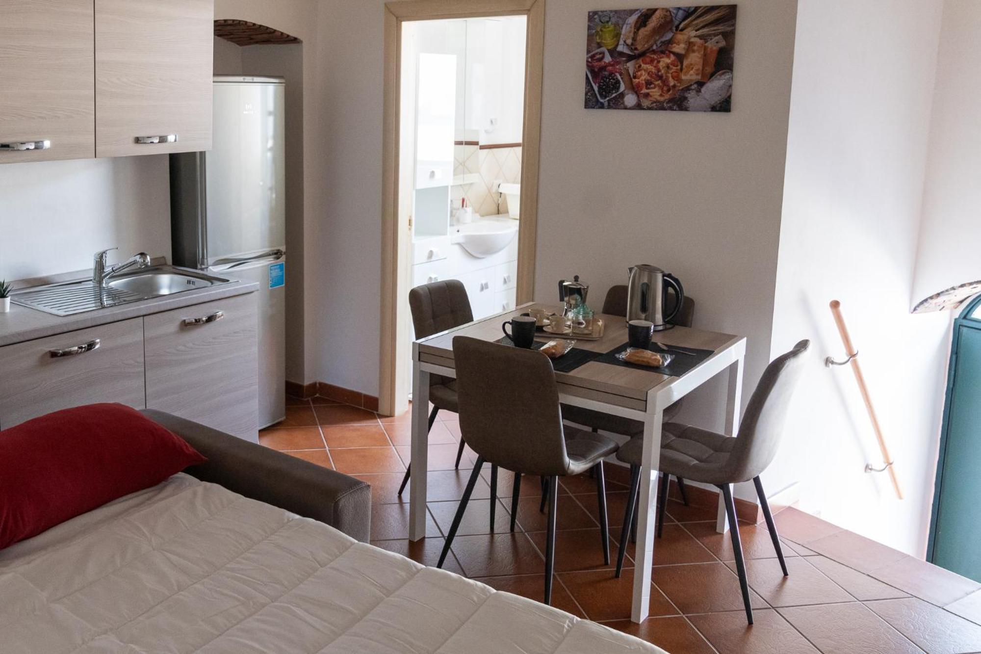 San Lorenzo House *